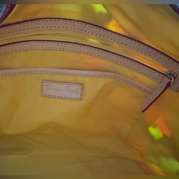 Dooney & Bourke Rose Garden Bloom Black Red PVC Shopping Tote Bag Vintage - Picture 9 of 13